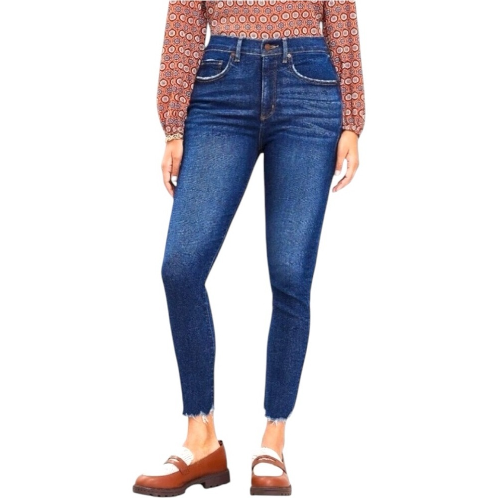 LOFT The Curvy Skinny Size 26/2 Medium Wash 5 Pocket Jeans Raw Hem